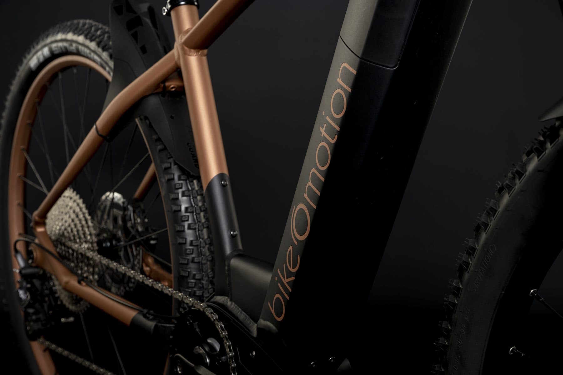 bikeOmotion-Schriftzug auf einem Rahmen